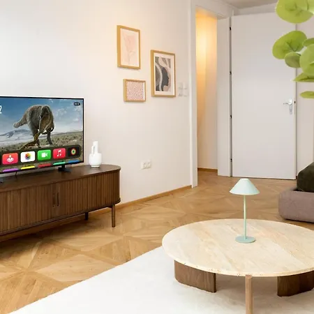 Cozy Luxury Center 3 Апартаменты